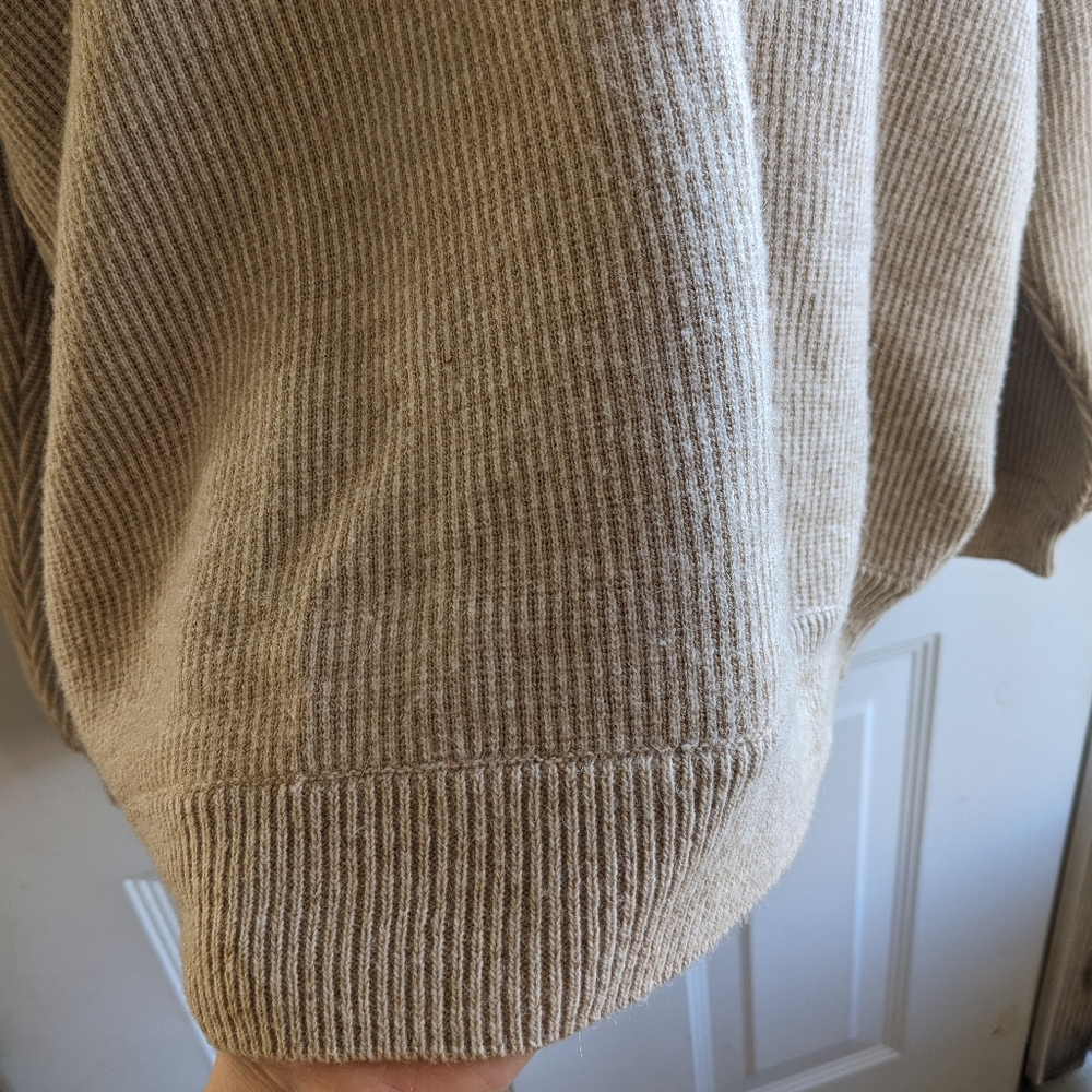 Lambswool Sweater - Picture 13 of 14